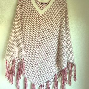 Gee Gee knit 🧶 poncho